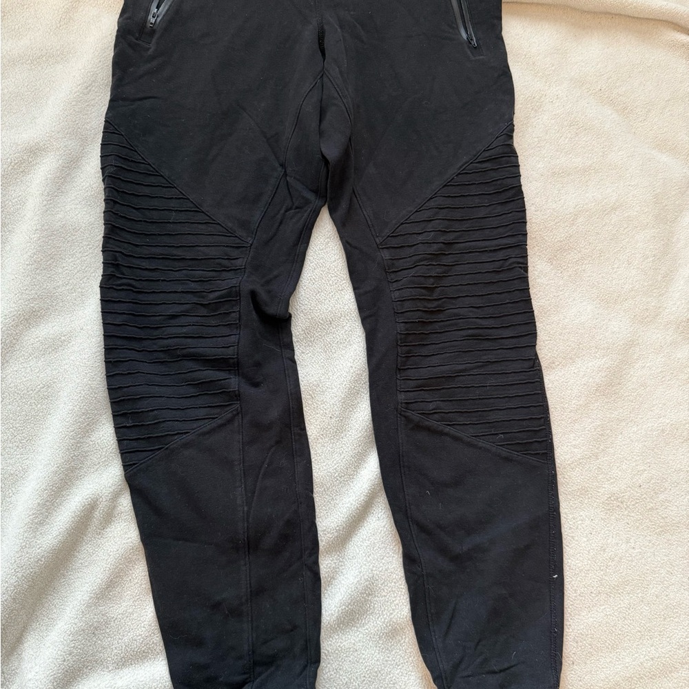 ALO Yoga Black Ribbed Joggers